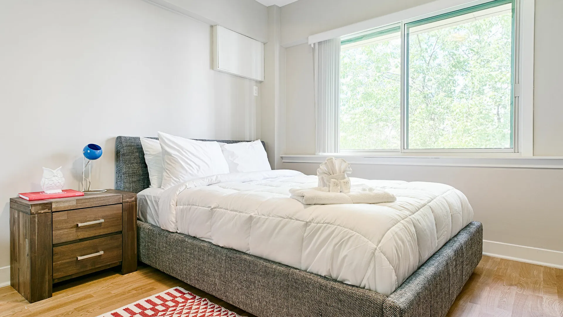 Lovely 1Br In Milton Park By Sonder Montreal Apartment