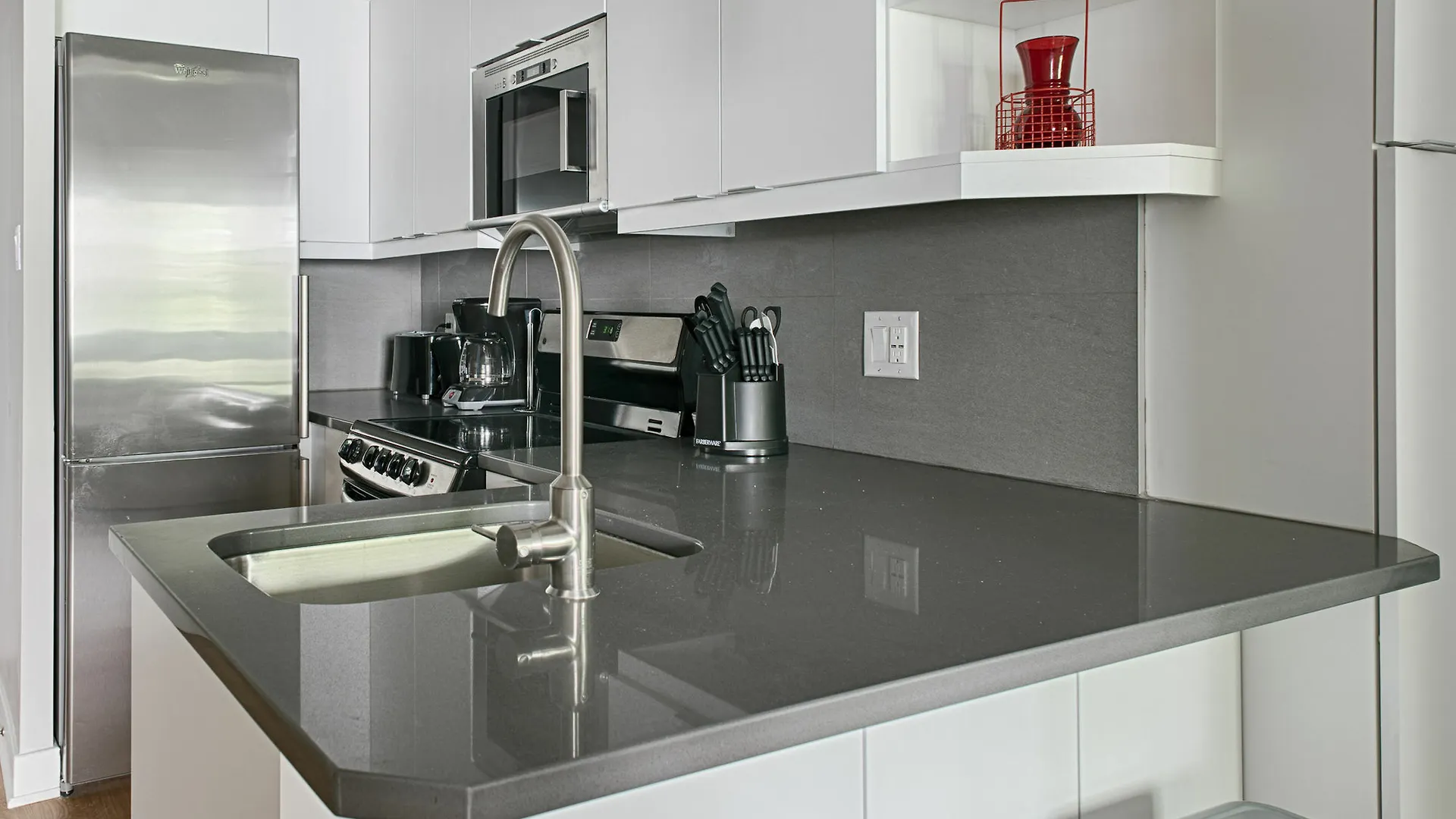 Lovely 1Br In Milton Park By Sonder Montreal Apartment